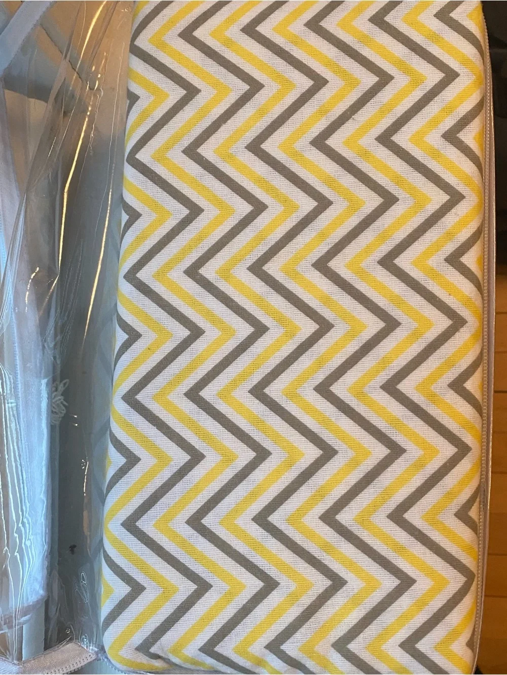 Flannel Sheet Set - Yellow & Gray Chevron (Full)